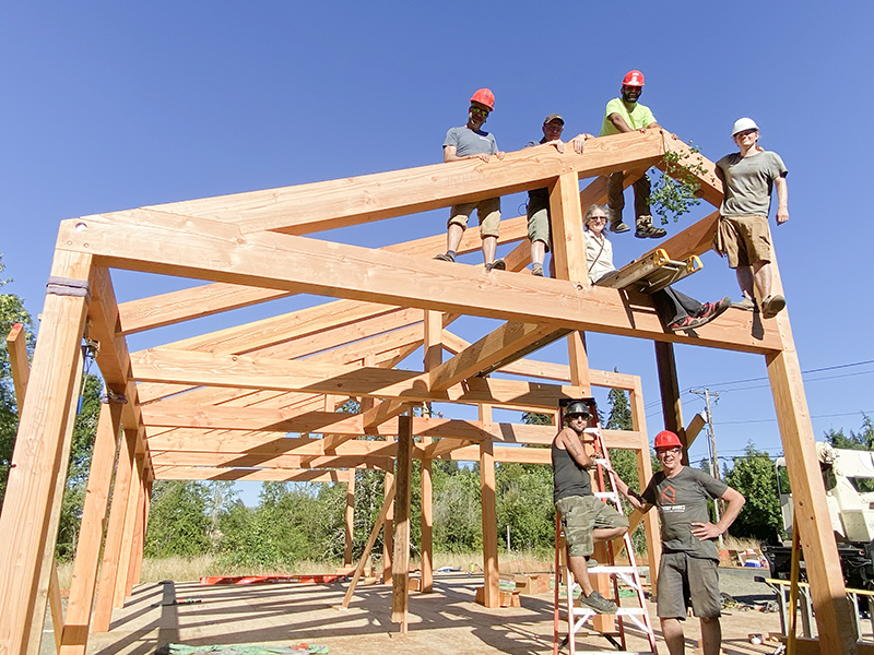Timber Frame Raising in Oregon by New Energy Works