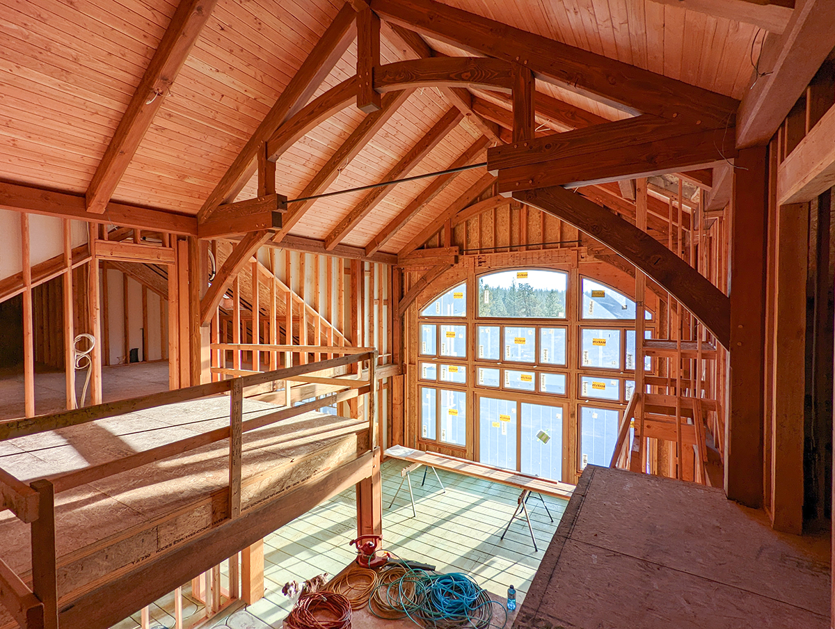 Sisters Oregon Timber Frame Home by New Energy Works