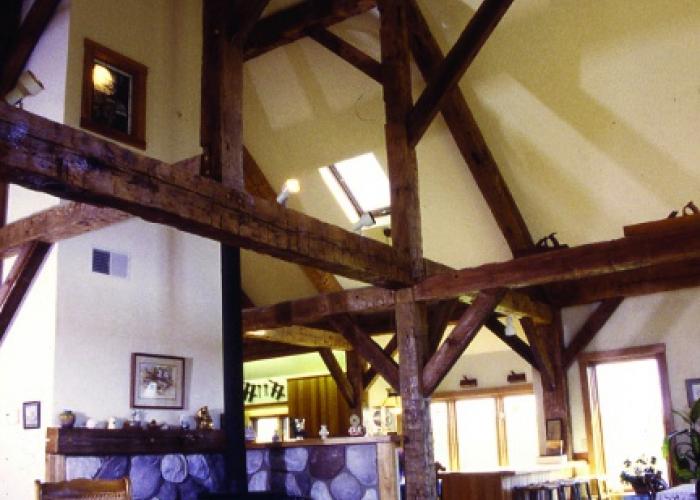 reclaimed_ag_timber_frame_grt_room.jpg