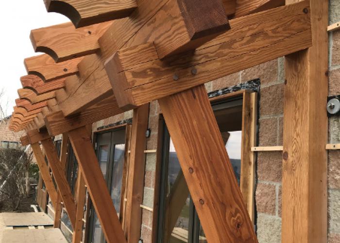 timber_brackets_on_winery_keuka_lake.jpg