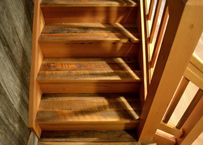 reclaimed_stair_detail.jpg