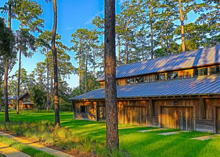 timber_barn_for_cars_in_sc_simpson_const.jpg