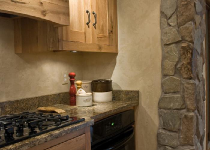 custom_oak_cabinets.jpg