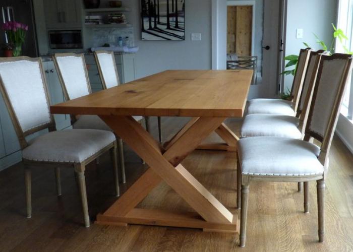 custom_oak_dining_table.jpg