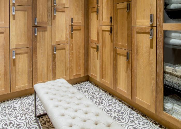 strathallan_custom_lockers_oak_newwoodworks_fine_woodworking.jpg