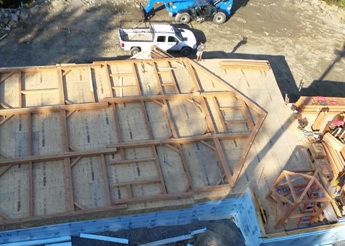 preassembly_on_the_deck_timber_trusses.jpg