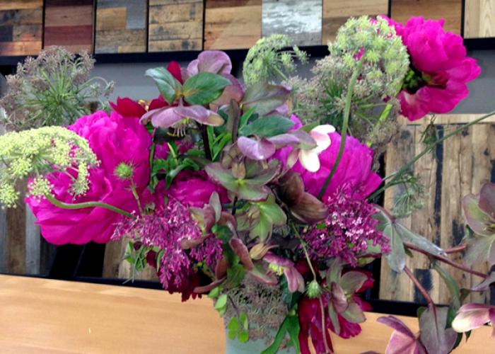 reclaimed_wood_flowers.jpg