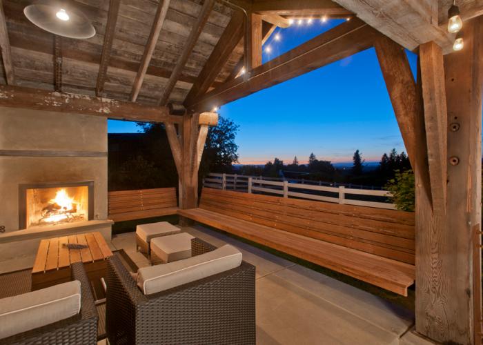 reclaimed_timber_pavilion_oregon.jpg