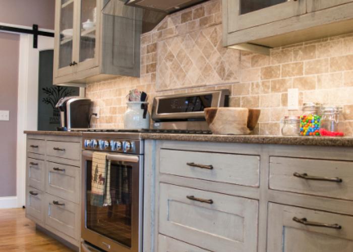 custom_painted_reclaimed_oak_cabinetry_newwoodworks.jpg