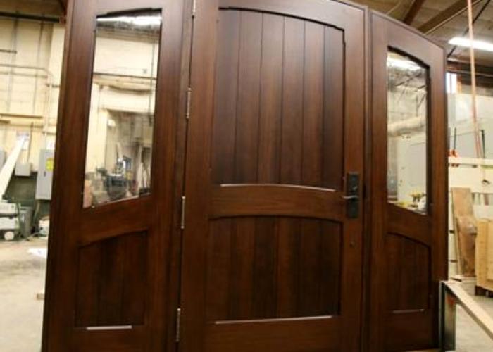mahogony_door.jpg