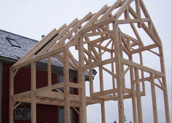 timber_frame_addition_scissor_truss.jpg
