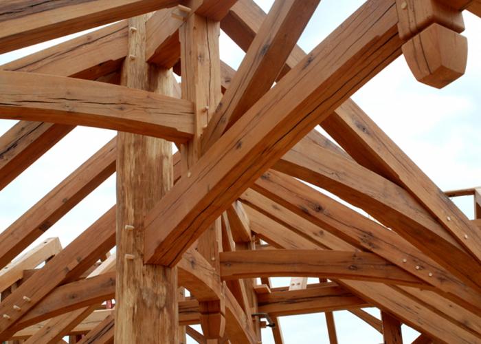 reclaimed_oak_frame_peeled.jpg