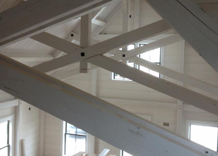 painted_scissor_trusses.jpg