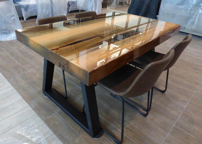 welland_canal_timber_table.jpg